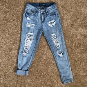 Distressed boyfriend jeans